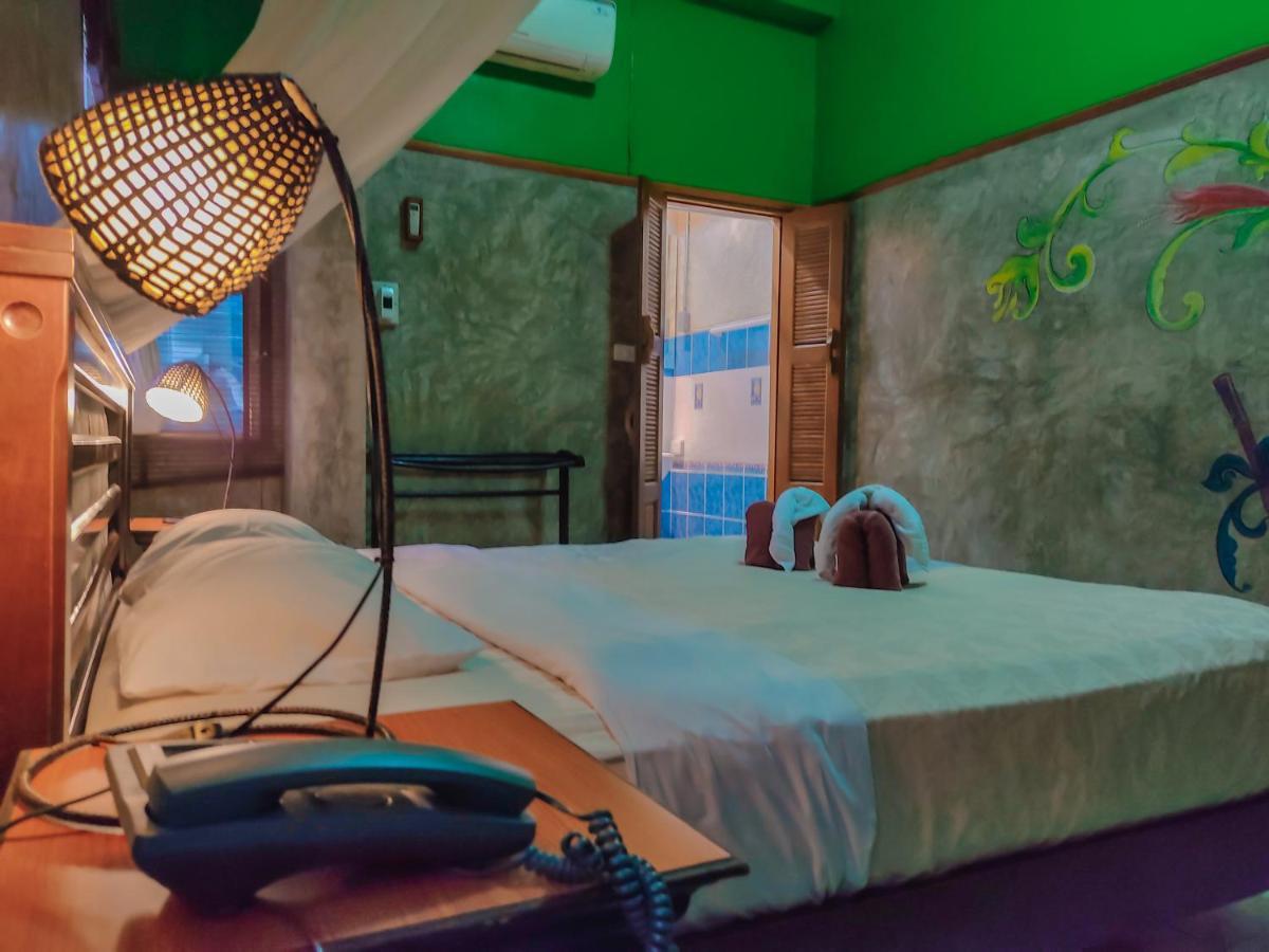 Bed and Breakfast Awana House Chiang Mai Esterno foto